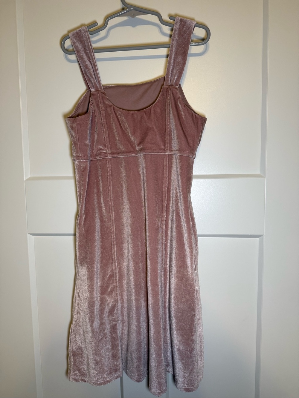 abercrombie kids Velvet Slip Dress in Dusty Pink - Picture 2 of 5